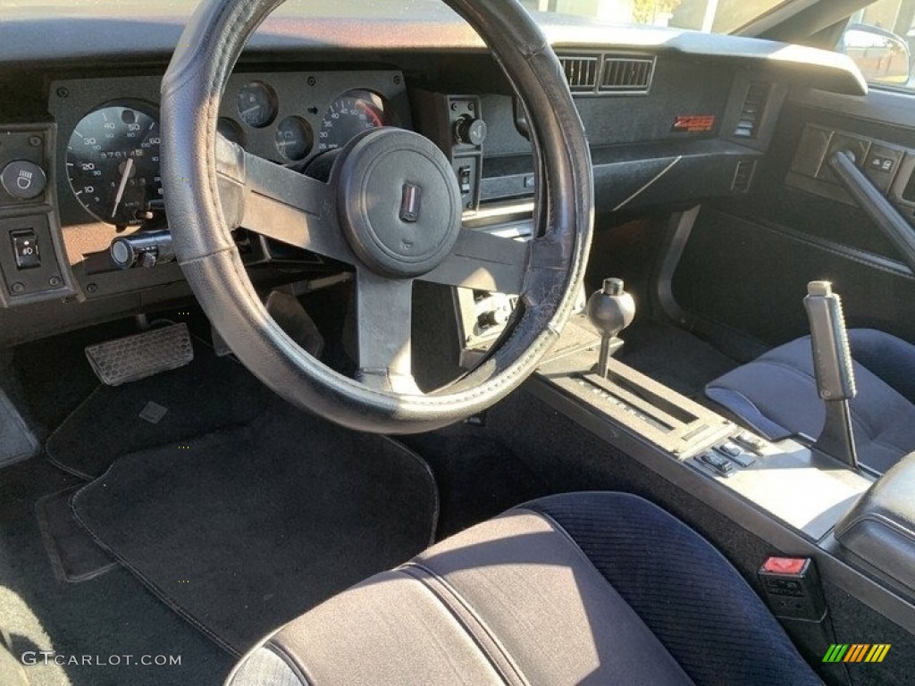 1985 Camaro IROC-Z - Bright Blue Metallic / Gray photo #6