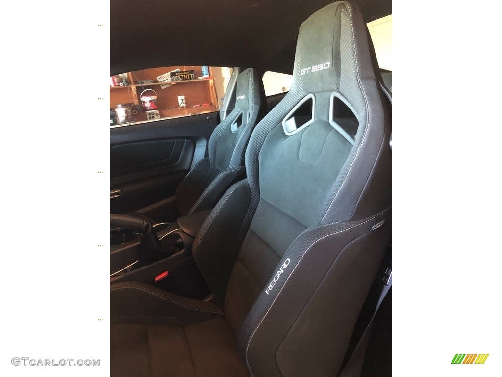 2016 Ford Mustang Shelby GT350 Front Seat Photos