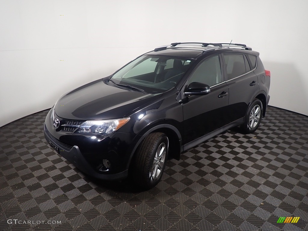 2015 RAV4 XLE - Black / Ash photo #10
