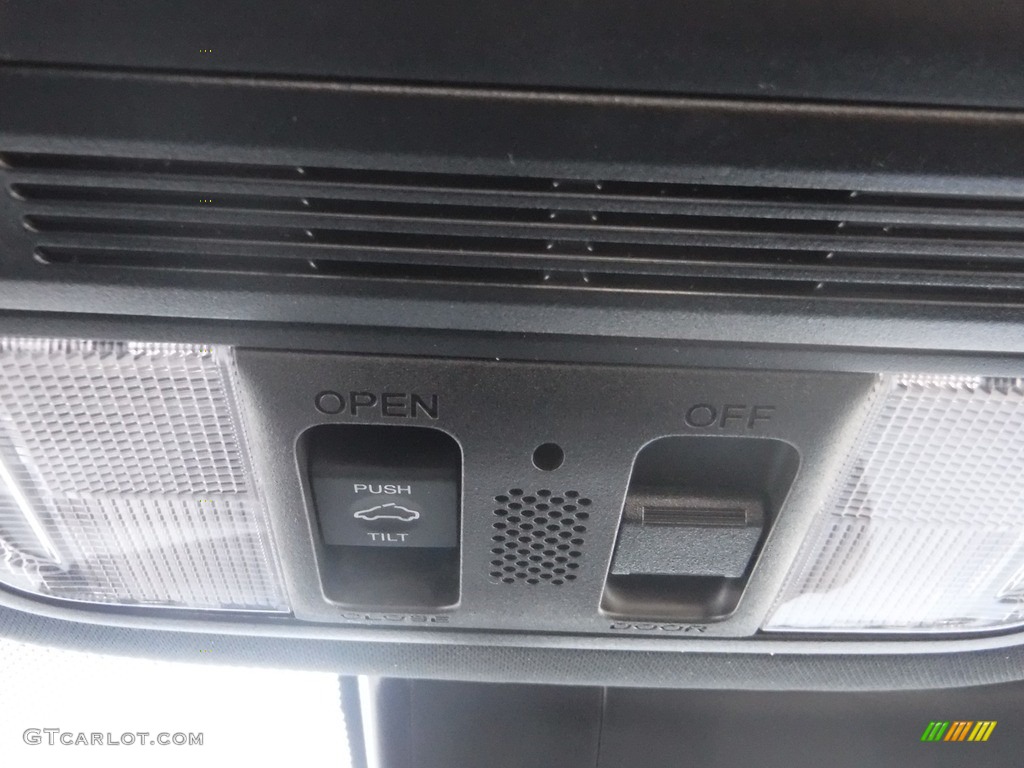 2019 Civic EX Hatchback - Taffeta White / Black photo #23
