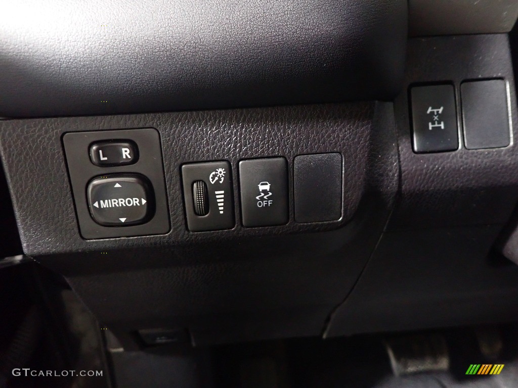 2015 RAV4 XLE - Black / Ash photo #32