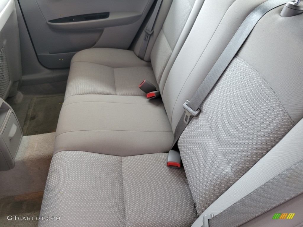 2009 Aura XE - Red Jewel Tintcoat / Gray photo #14