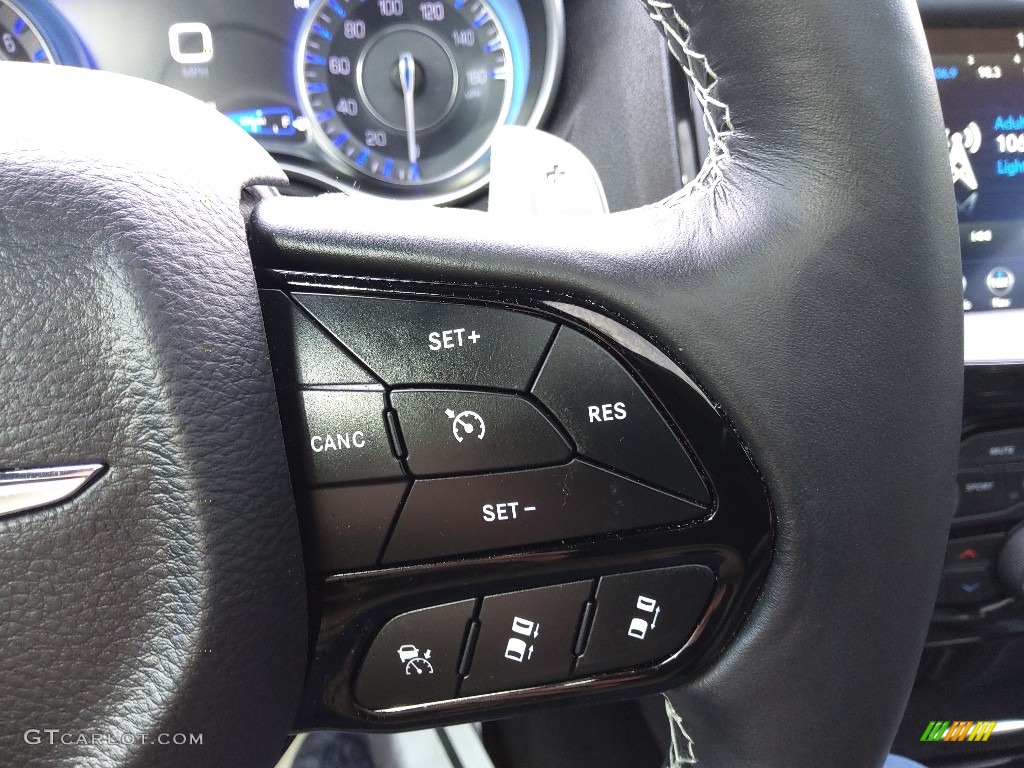 2021 Chrysler 300 S Steering Wheel Photos