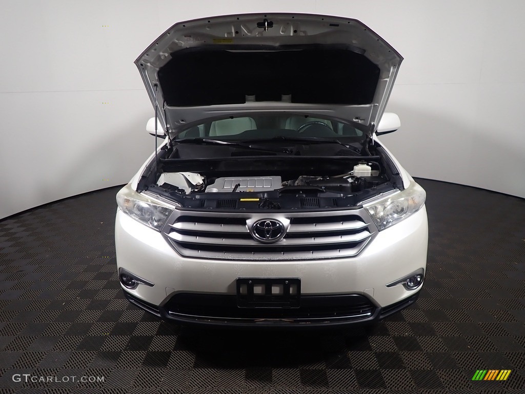 2013 Highlander V6 - Blizzard White Pearl / Ash photo #6