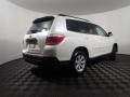 Blizzard White Pearl - Highlander V6 Photo No. 16