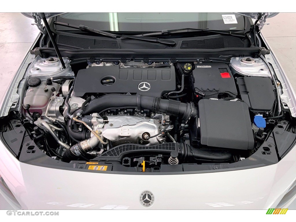 2022 Mercedes-Benz A 220 Sedan Engine Photos