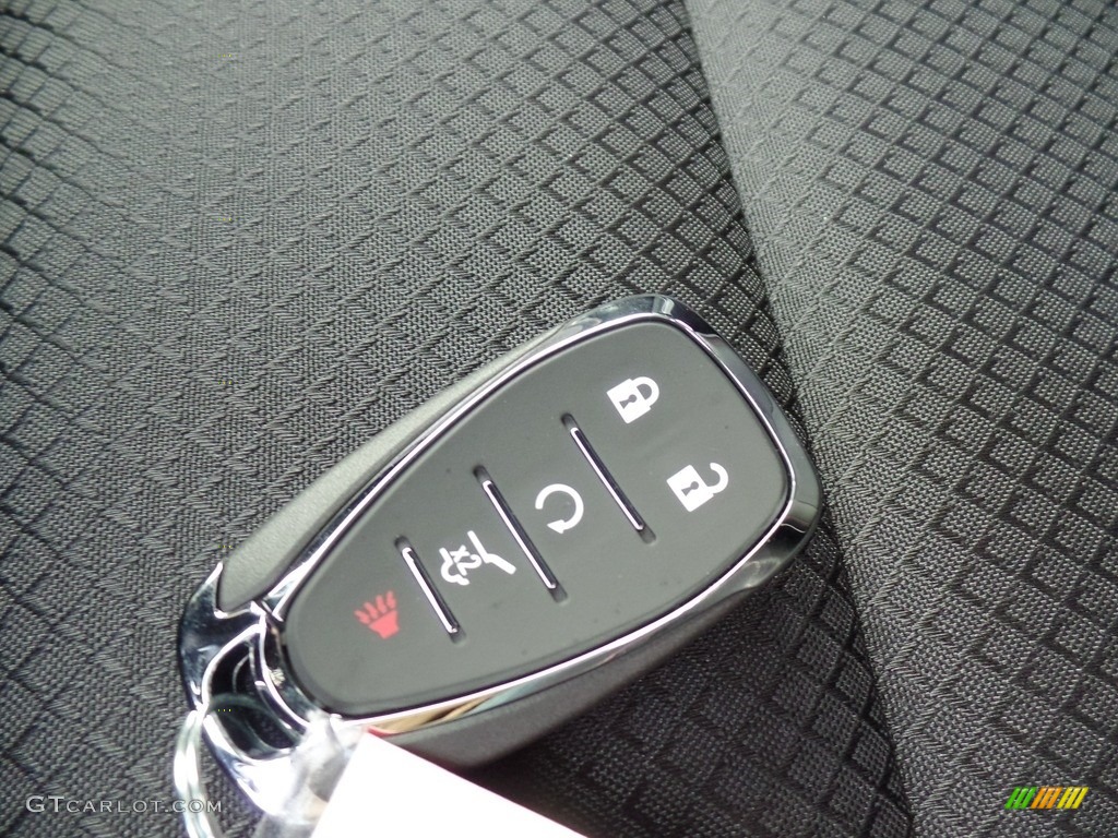 2022 Chevrolet TrailBlazer RS Keys Photos