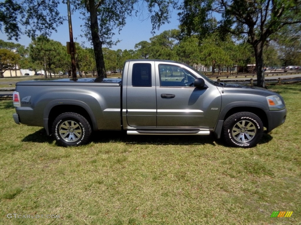 Granite Gray 2006 Mitsubishi Raider DuroCross Extended Cab 4x4 Exterior Photo #143561392