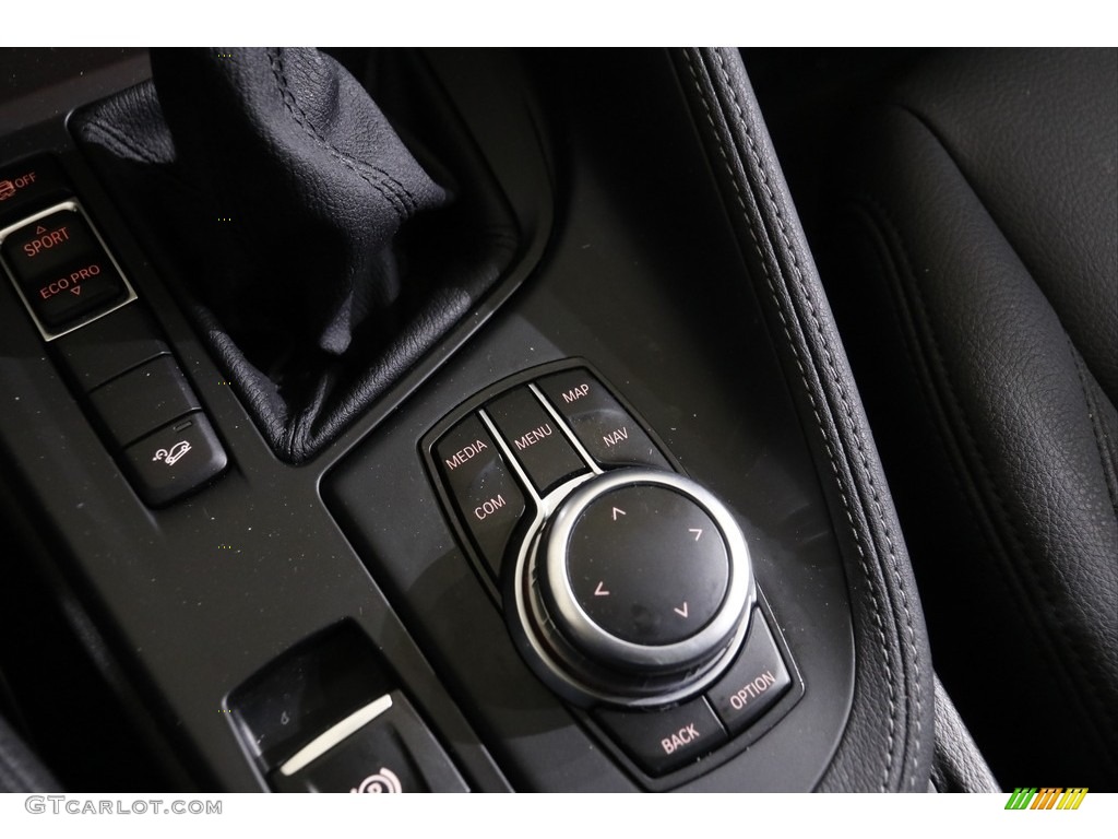 2018 X1 xDrive28i - Jet Black / Black photo #16