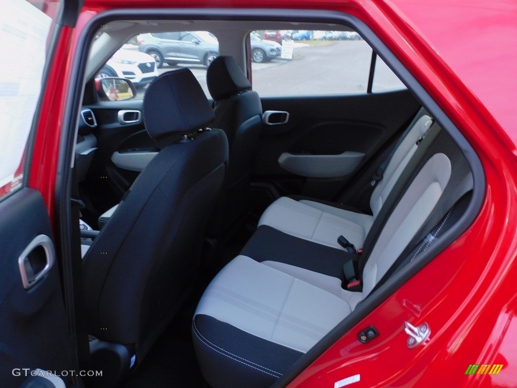 2022 Hyundai Venue SEL Rear Seat Photo #143563021