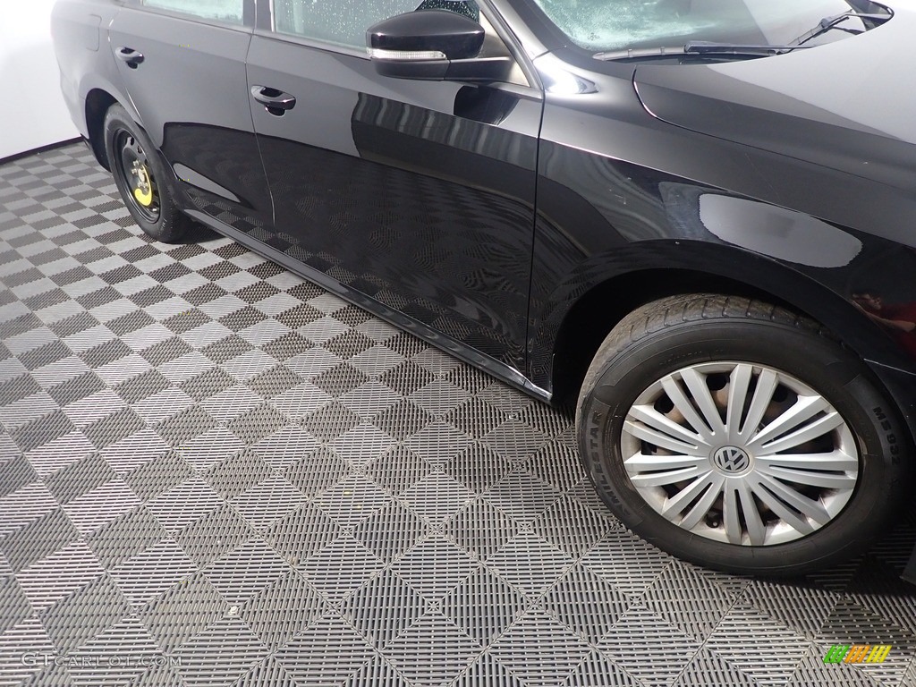 2015 Passat S Sedan - Black / Titan Black photo #3