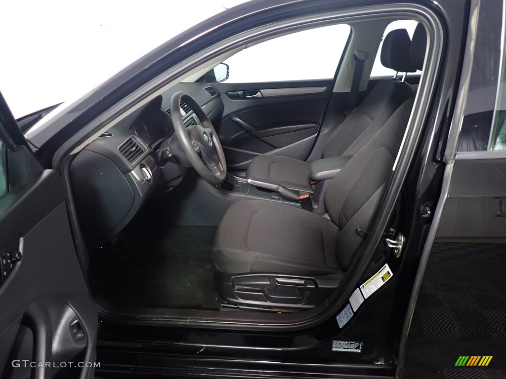 2015 Passat S Sedan - Black / Titan Black photo #21