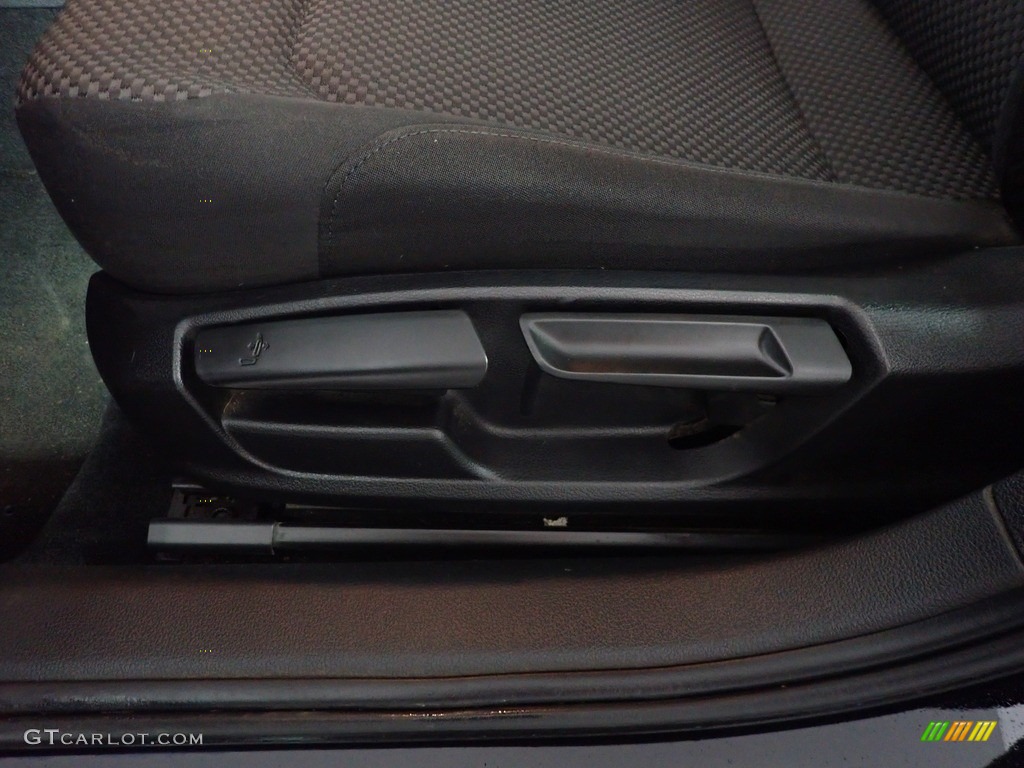 2015 Passat S Sedan - Black / Titan Black photo #22