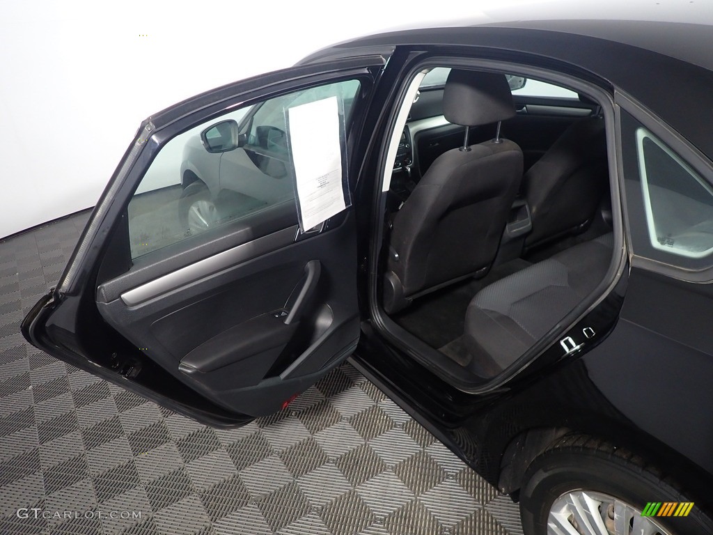 2015 Passat S Sedan - Black / Titan Black photo #32