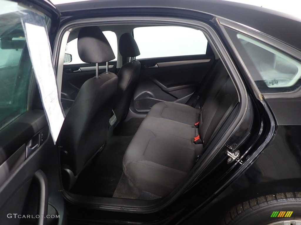 2015 Passat S Sedan - Black / Titan Black photo #33