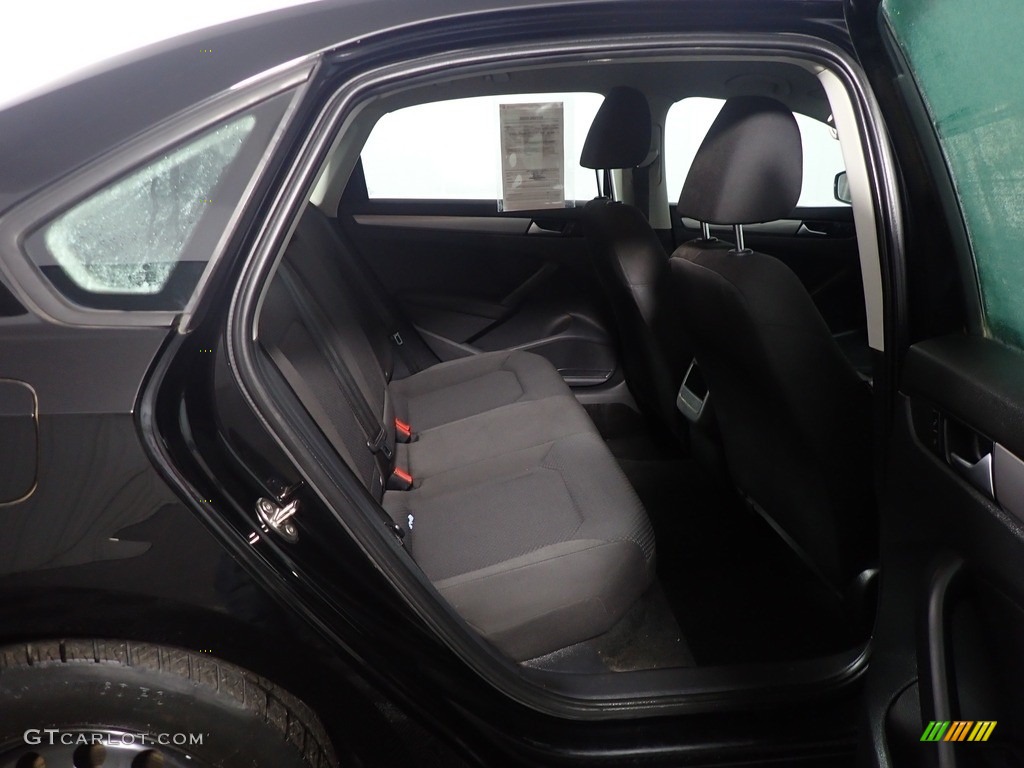 2015 Passat S Sedan - Black / Titan Black photo #35