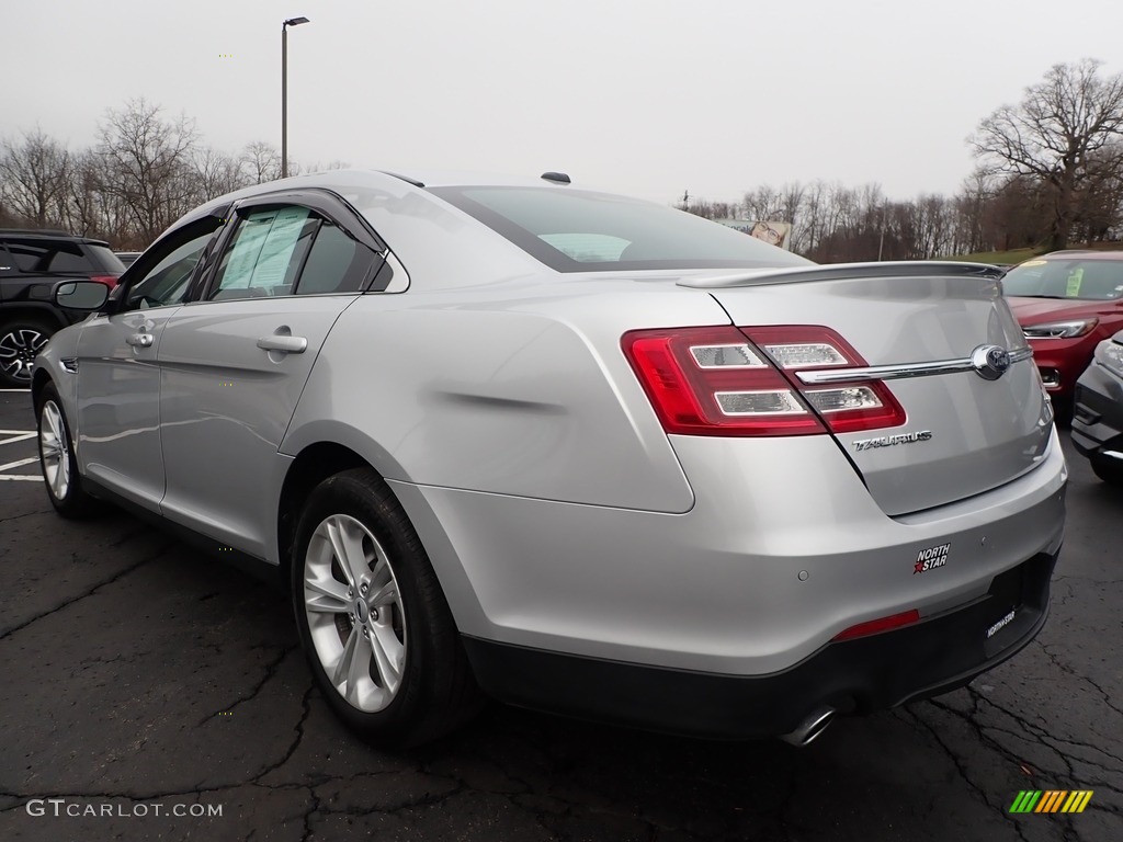 2018 Taurus SEL - Ingot Silver / Charcoal Black photo #12