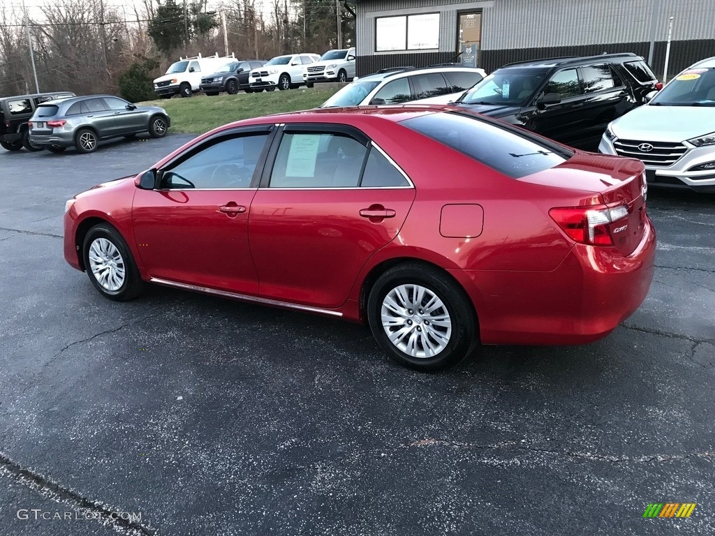 2013 Camry LE - Barcelona Red Metallic / Ivory photo #7