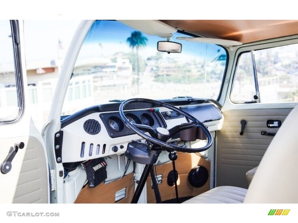 Beige Interior 1970 Volkswagen Bus Campmobile Photo #143567911