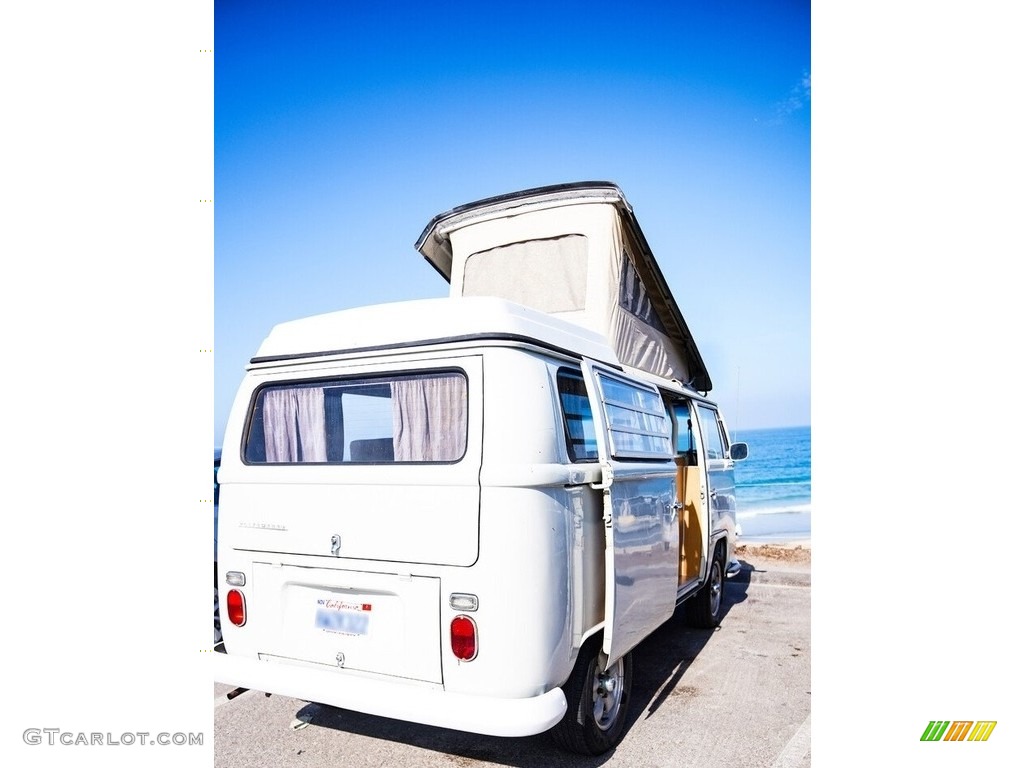 Original White 1970 Volkswagen Bus Campmobile Exterior Photo #143568043