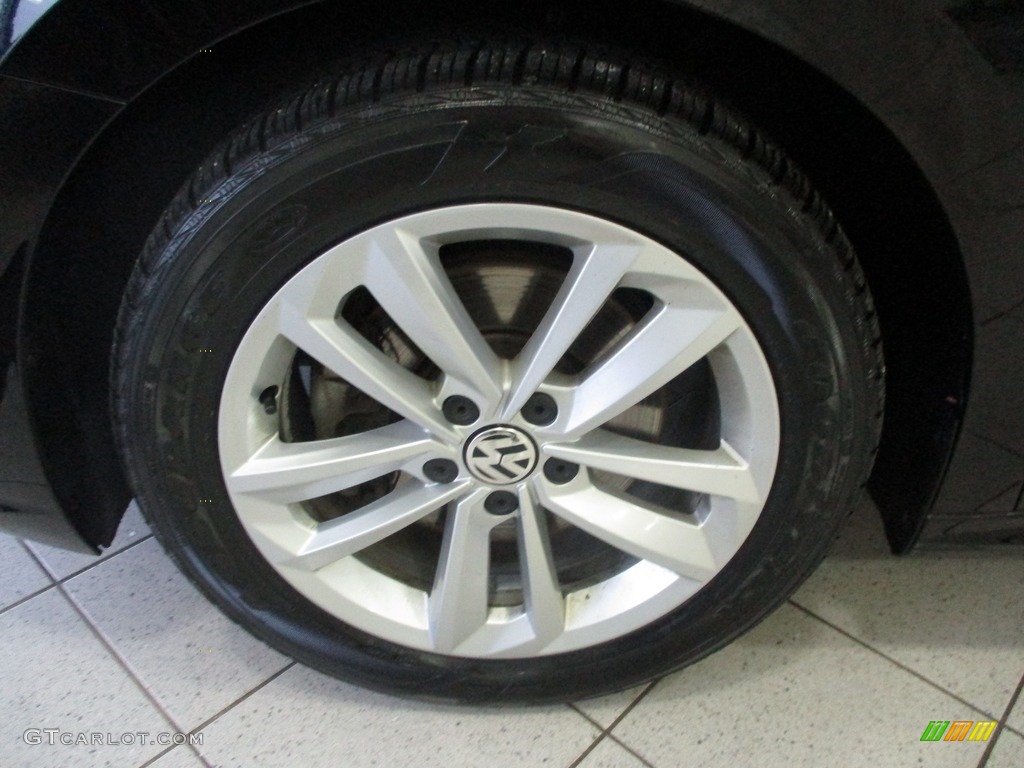 2020 Volkswagen Passat SE Wheel Photo #143568664