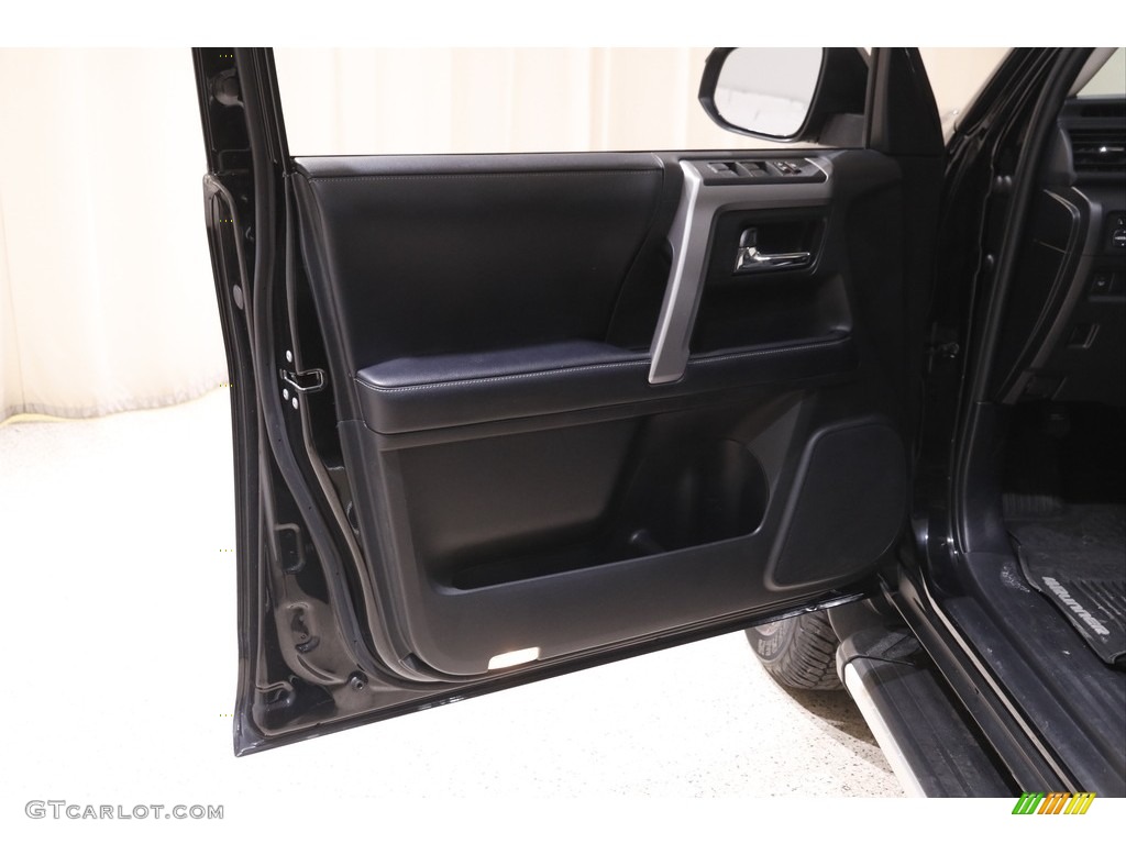 2019 4Runner SR5 Premium 4x4 - Midnight Black metallic / Black photo #4