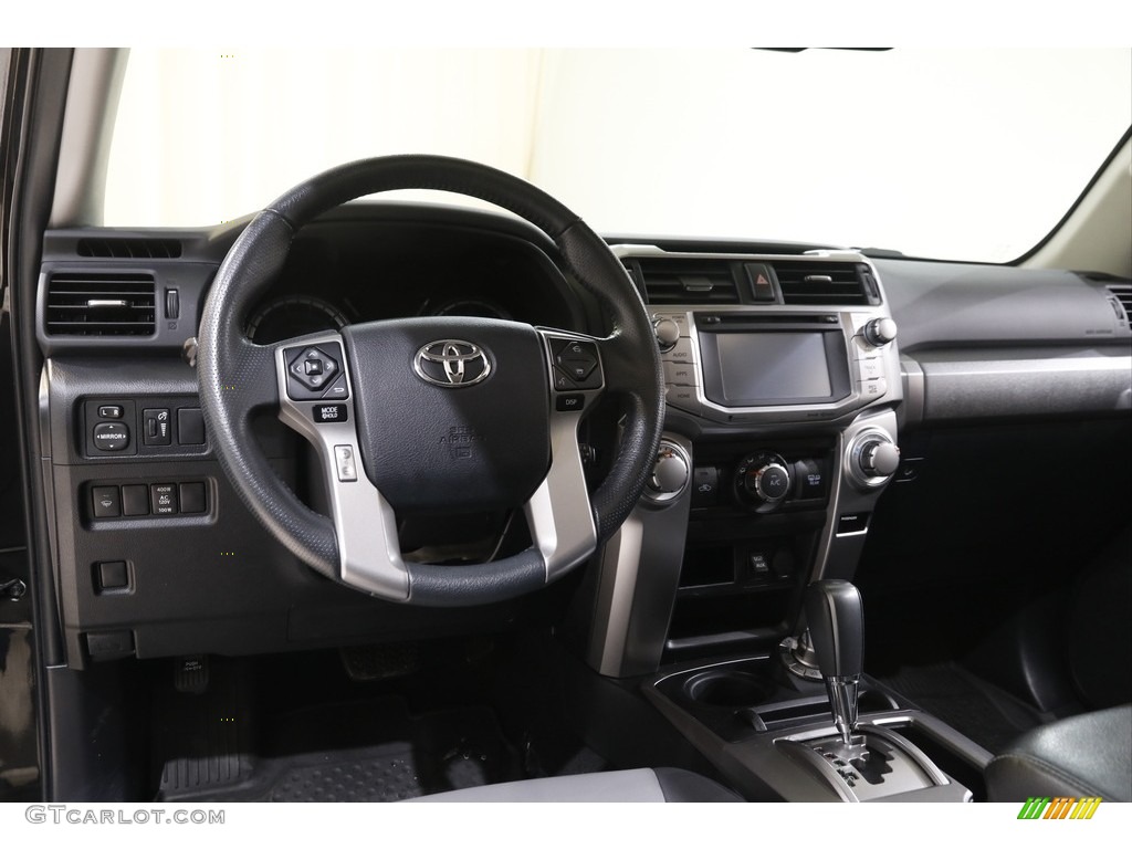 2019 4Runner SR5 Premium 4x4 - Midnight Black metallic / Black photo #6