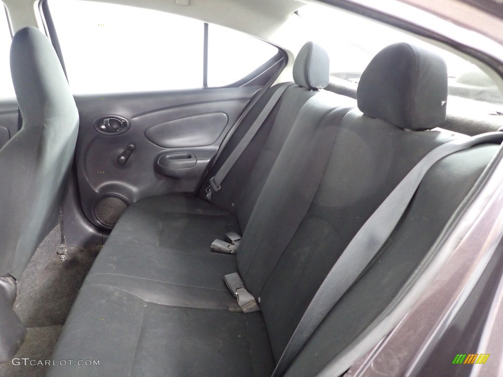 2015 Versa 1.6 S Sedan - Amethyst Gray / Charcoal photo #22