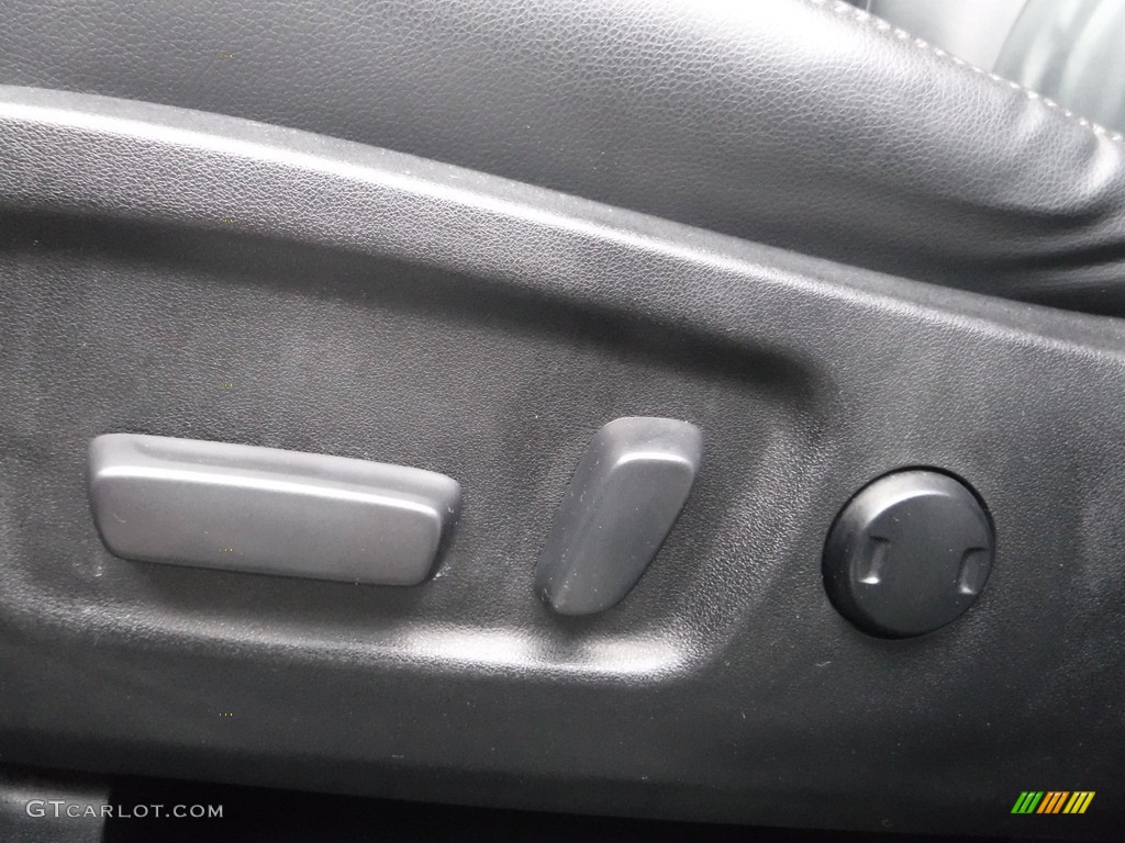 2018 Highlander XLE AWD - Shoreline Blue Pearl / Black photo #16