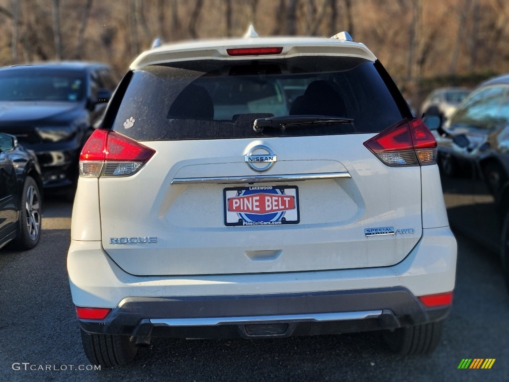 2019 Rogue Special Edition AWD - Glacier White / Charcoal photo #3