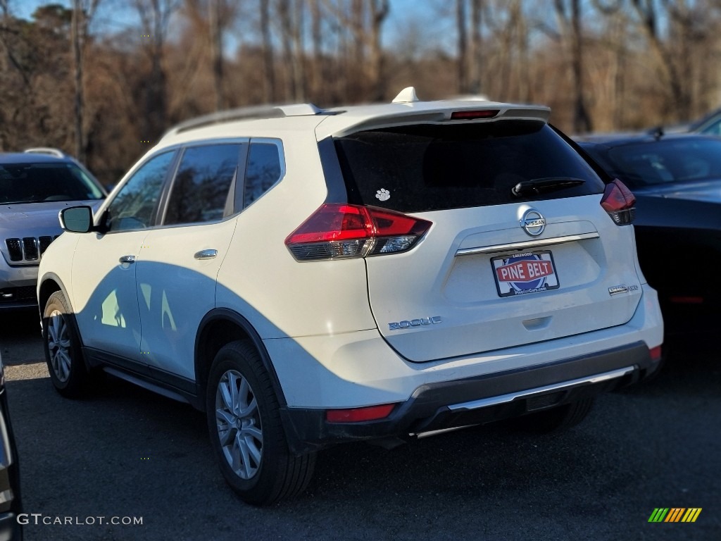 2019 Rogue Special Edition AWD - Glacier White / Charcoal photo #4