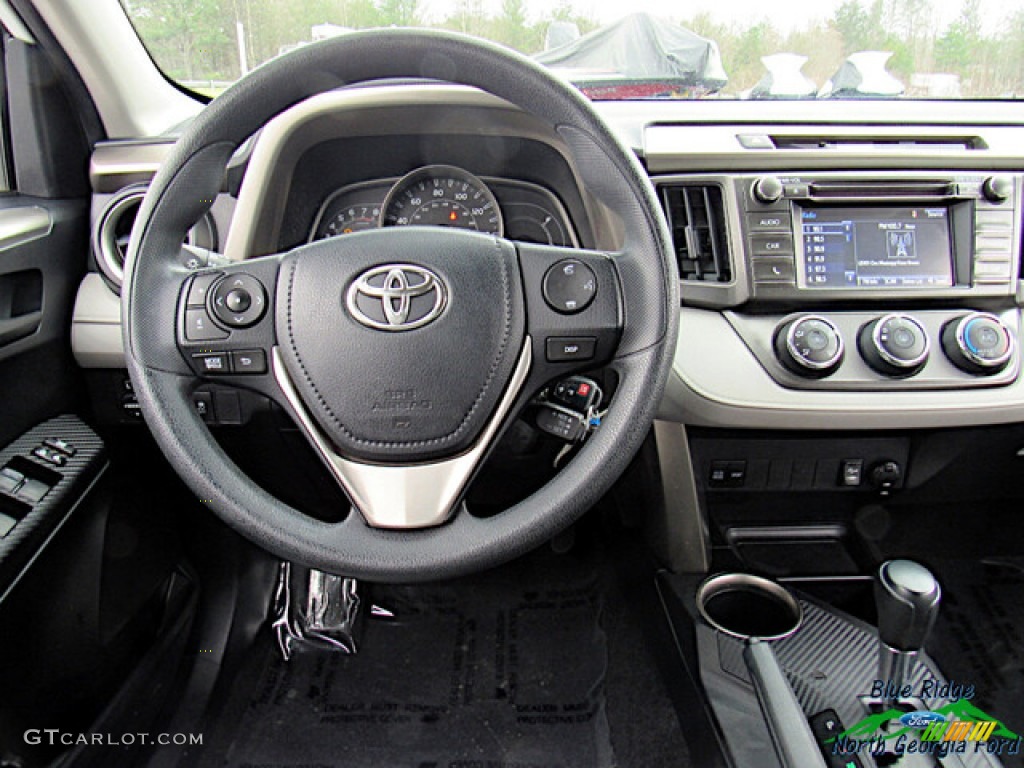 2014 Toyota RAV4 LE Controls Photo #143582604
