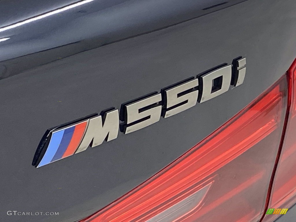 2020 BMW 5 Series M550i xDrive Sedan Marks and Logos Photos