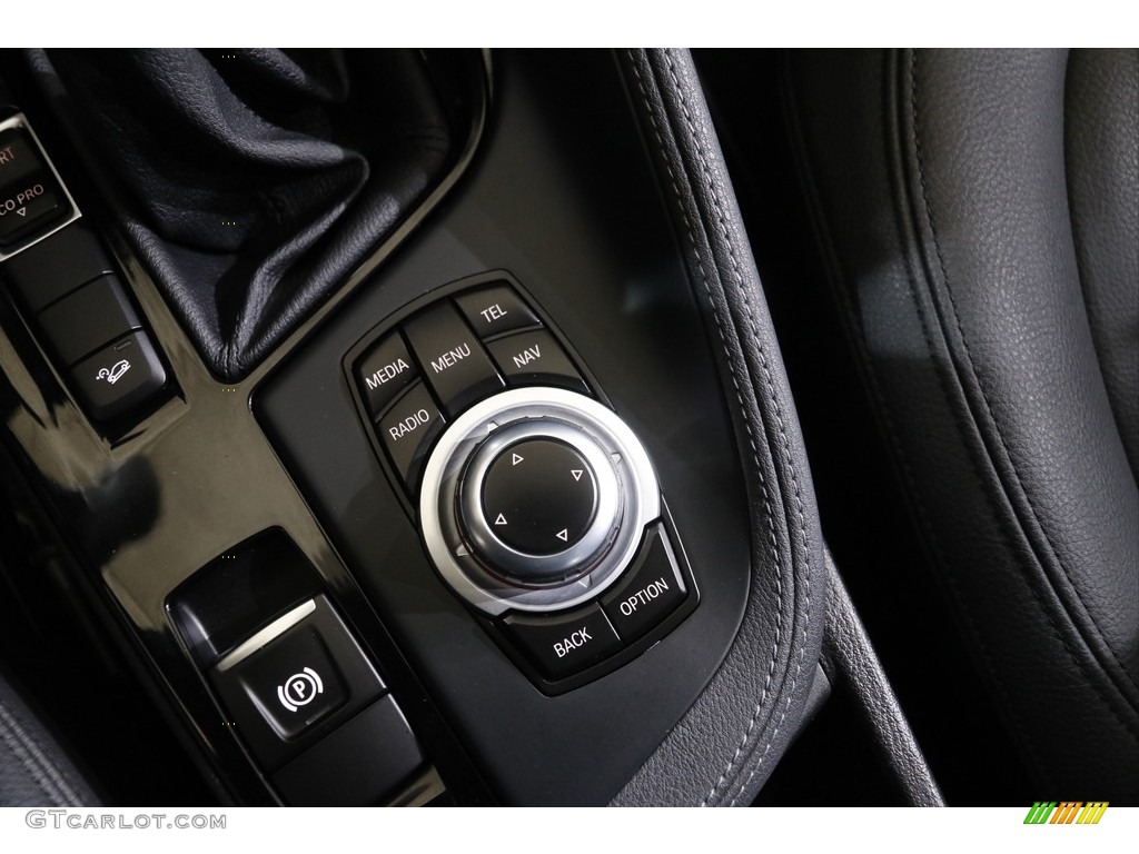 2016 X1 xDrive28i - Mineral Grey Metallic / Black photo #14