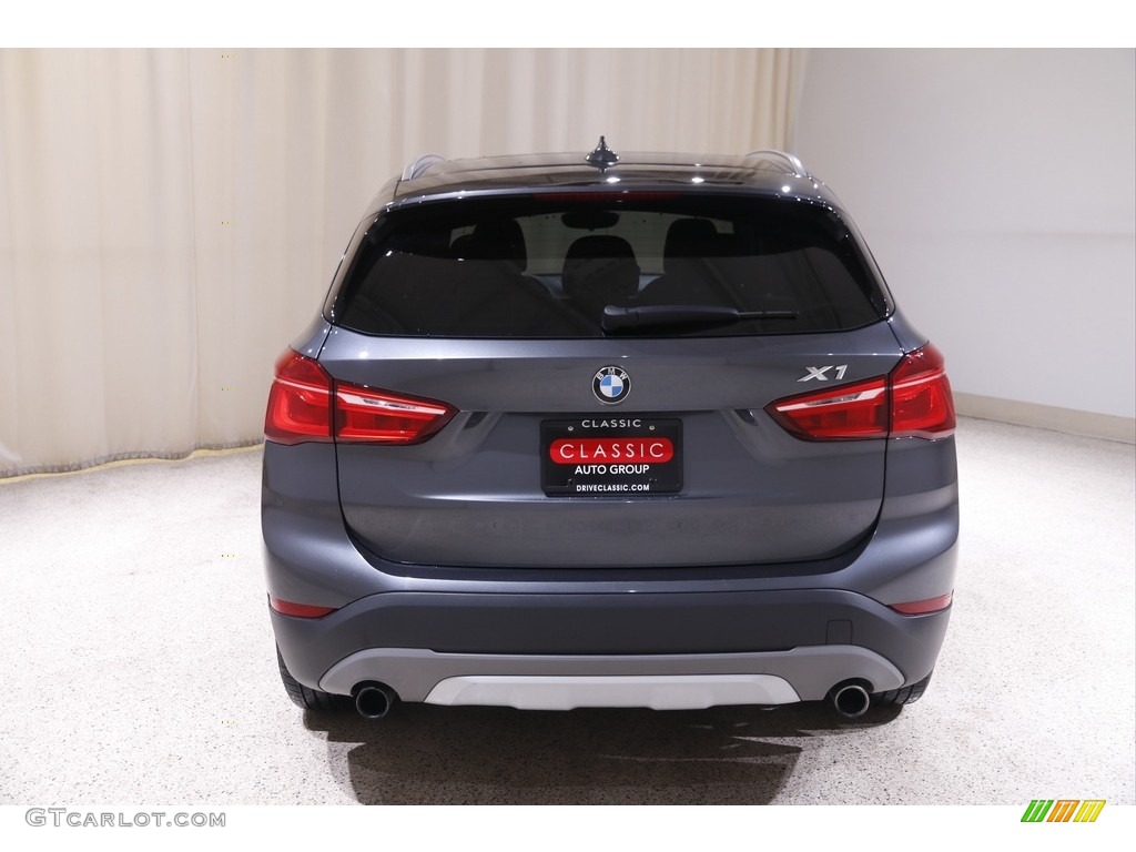 2016 X1 xDrive28i - Mineral Grey Metallic / Black photo #19