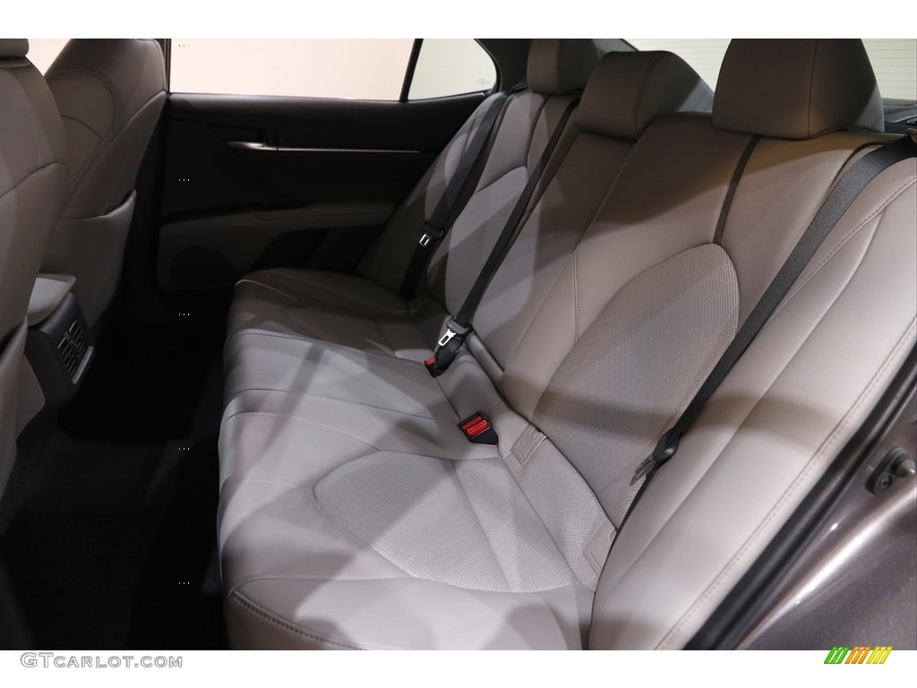 2021 Toyota Camry XLE Rear Seat Photos