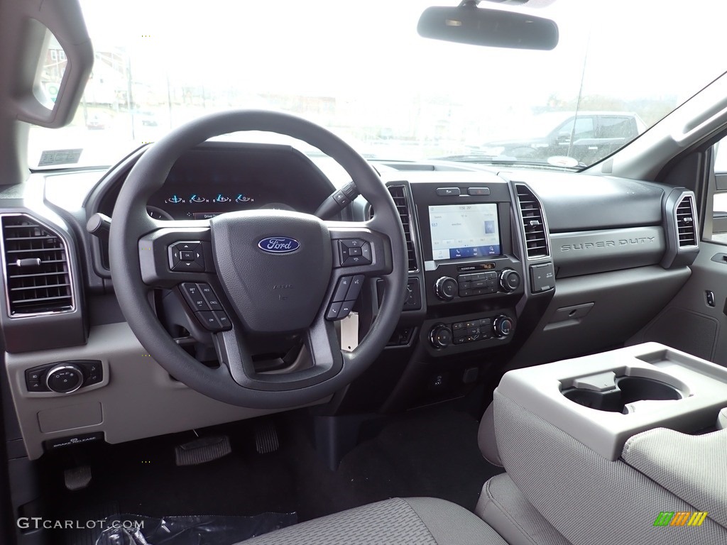 Medium Earth Gray Interior 2022 Ford F250 Super Duty XLT SuperCab 4x4 Photo #143586538