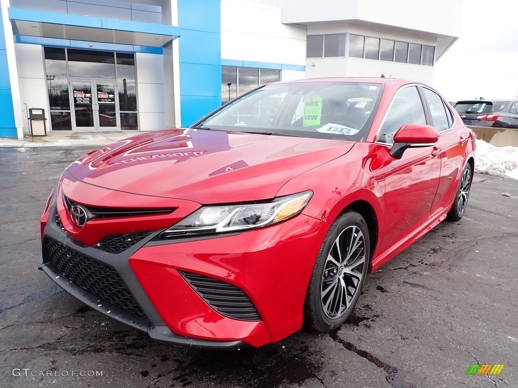 Supersonic Red 2020 Toyota Camry SE AWD Exterior Photo #143589159