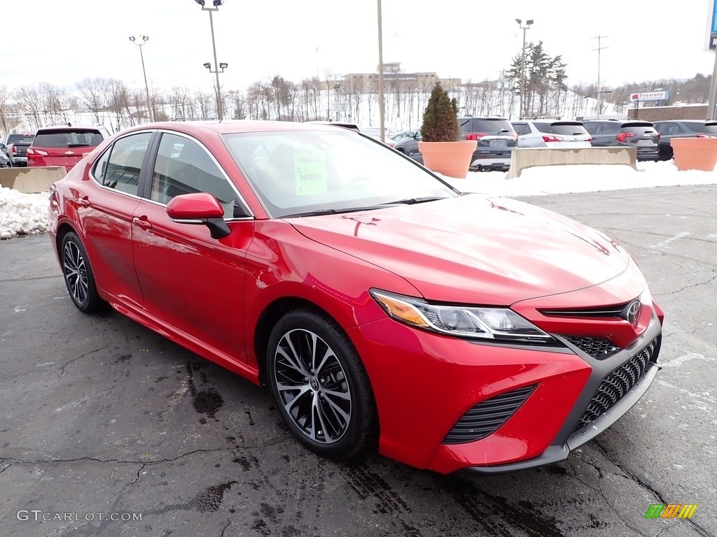 Supersonic Red 2020 Toyota Camry SE AWD Exterior Photo #143589349