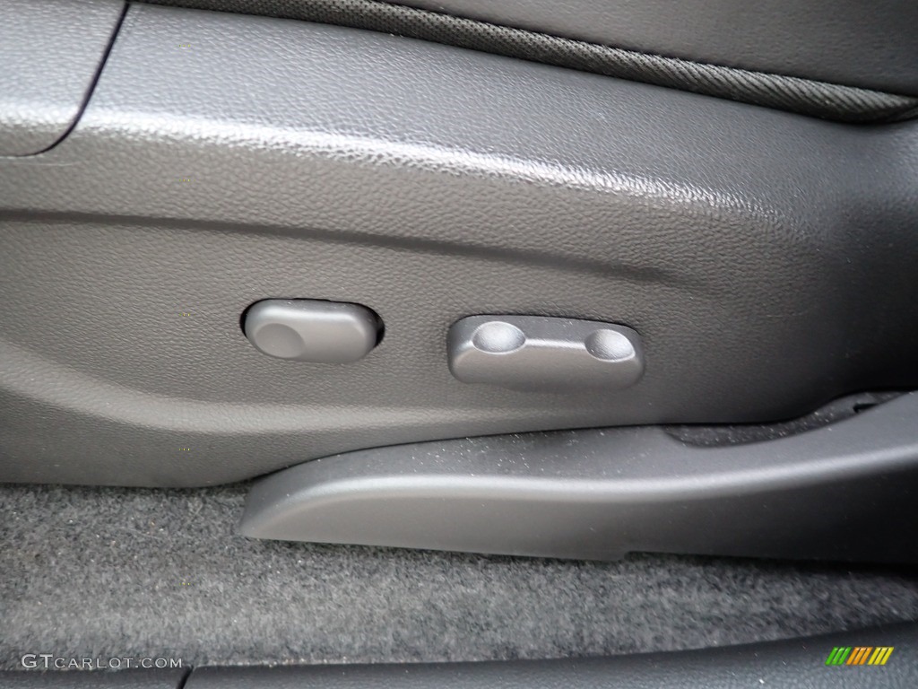 2019 Trax LT AWD - Mosaic Black Metallic / Jet Black photo #25