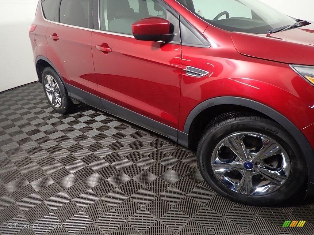 2014 Escape SE 1.6L EcoBoost 4WD - Ruby Red / Charcoal Black photo #4