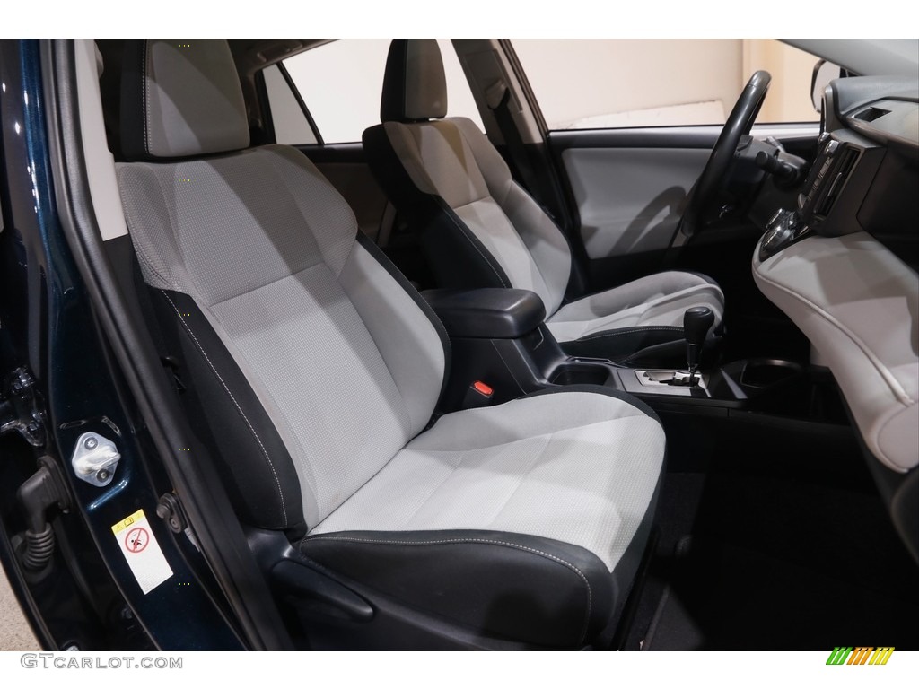 2018 RAV4 XLE - Galactic Aqua Mica / Ash photo #15