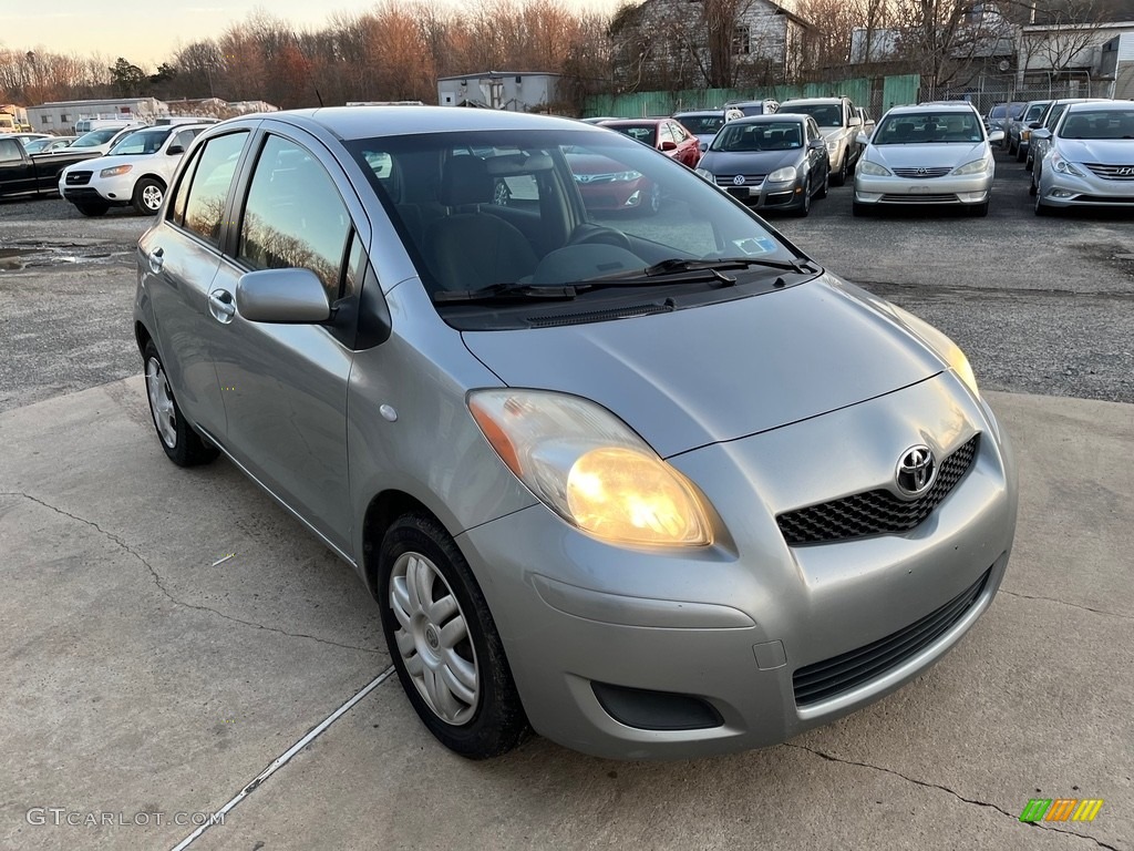 2010 Yaris 5 Door Liftback - Meteorite Metallic / Dark Charcoal photo #12