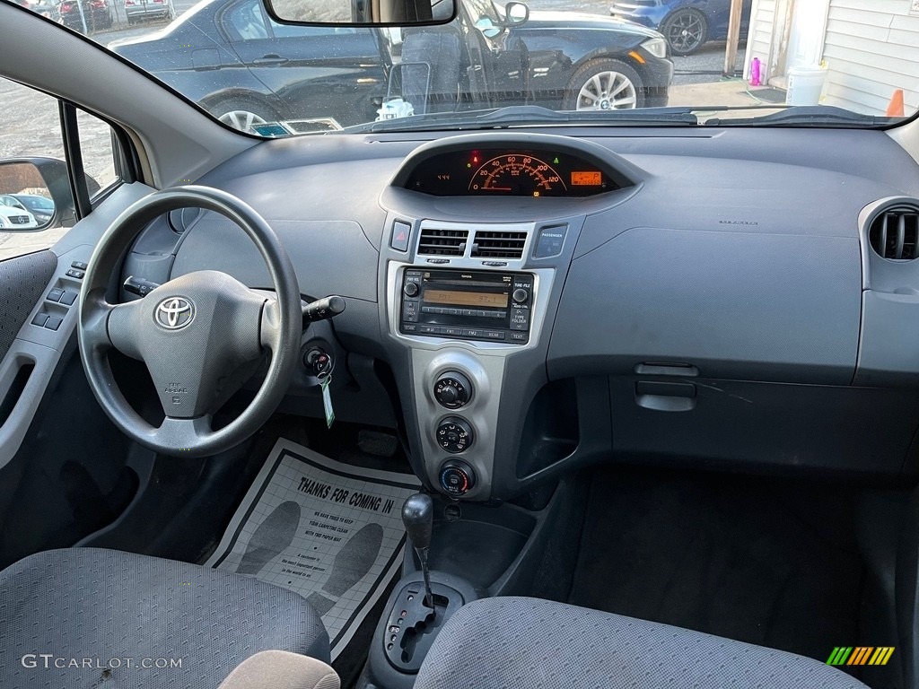 2010 Yaris 5 Door Liftback - Meteorite Metallic / Dark Charcoal photo #19