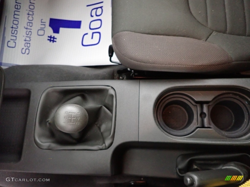 2019 Nissan Frontier S King Cab Transmission Photos