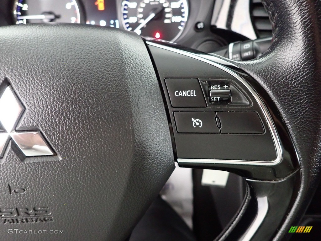 2016 Mitsubishi Outlander SE S-AWC Steering Wheel Photos