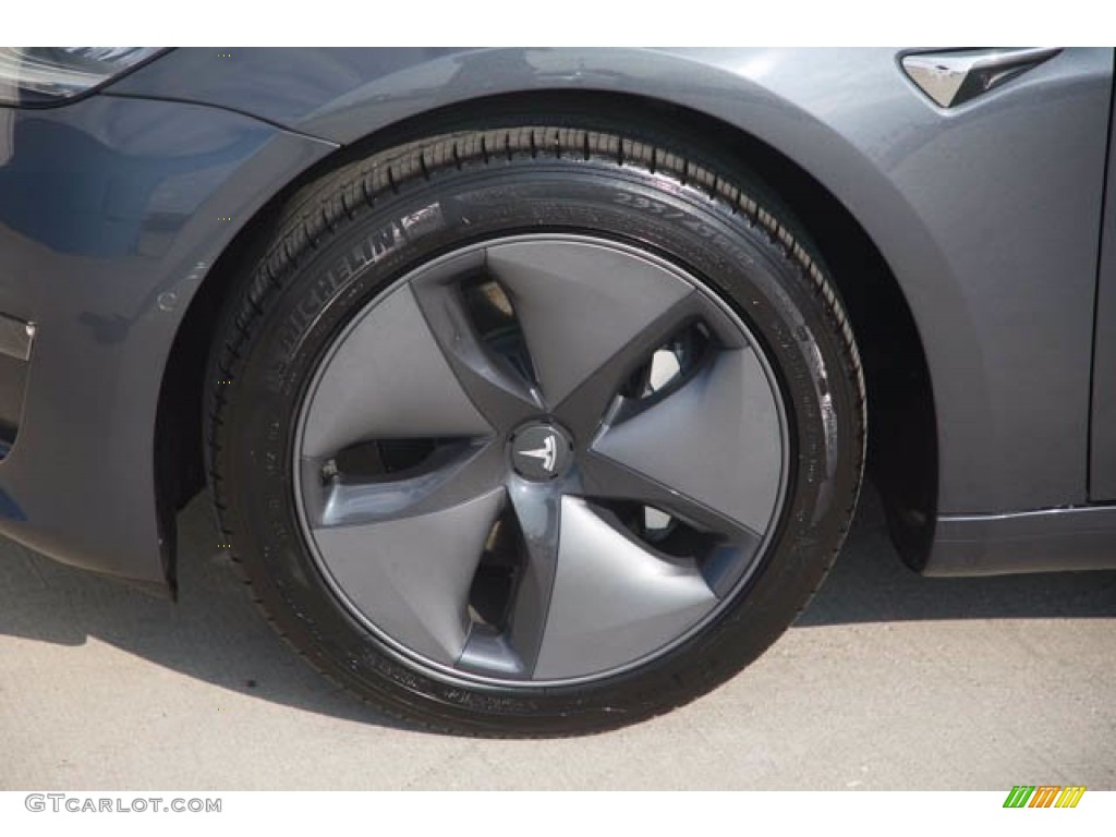 2018 Tesla Model 3 Mid Range Wheel Photo #143598296