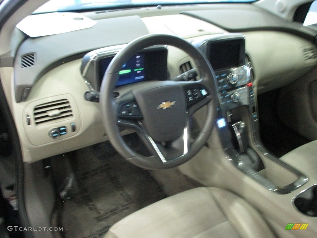 2013 Volt  - Black / Pebble Beige/Dark Accents photo #30