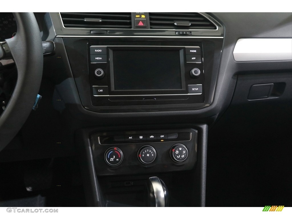 2018 Tiguan S 4MOTION - Silk Blue Metallic / Storm Gray photo #9