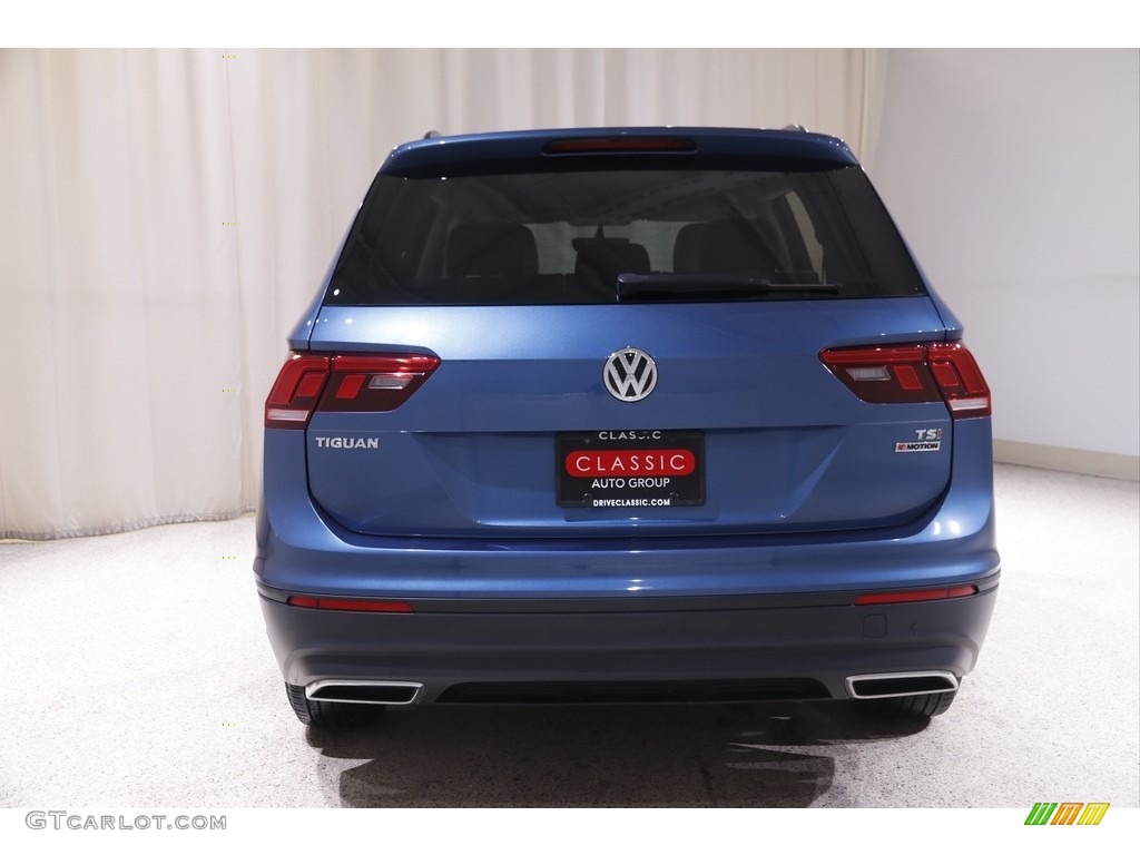 2018 Tiguan S 4MOTION - Silk Blue Metallic / Storm Gray photo #16